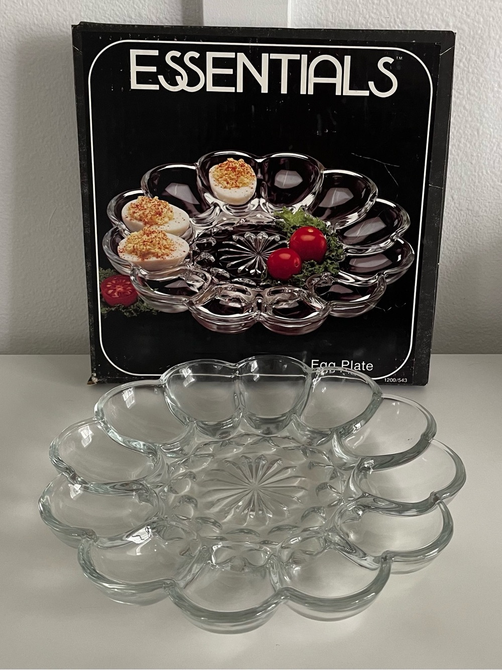 Essentials USA #1296 Glass Crystal Egg Plate Original Box - Picture 1 of 4